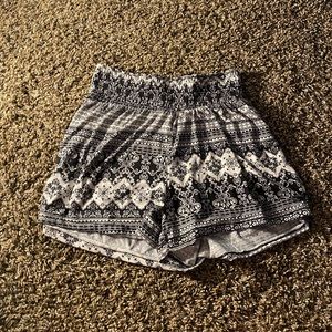 Pattern soft shorts